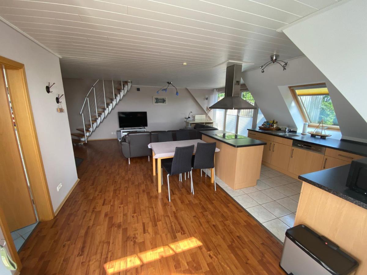 Moderne Maisonette-Wohnung Am Karpfenteich; Modern Apartment With View Of The Carp Pond Barmstedt エクステリア 写真