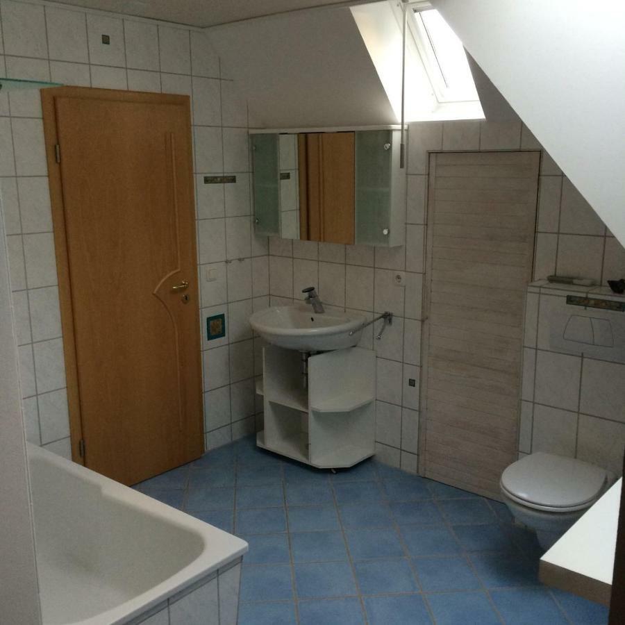 Moderne Maisonette-Wohnung Am Karpfenteich; Modern Apartment With View Of The Carp Pond Barmstedt エクステリア 写真