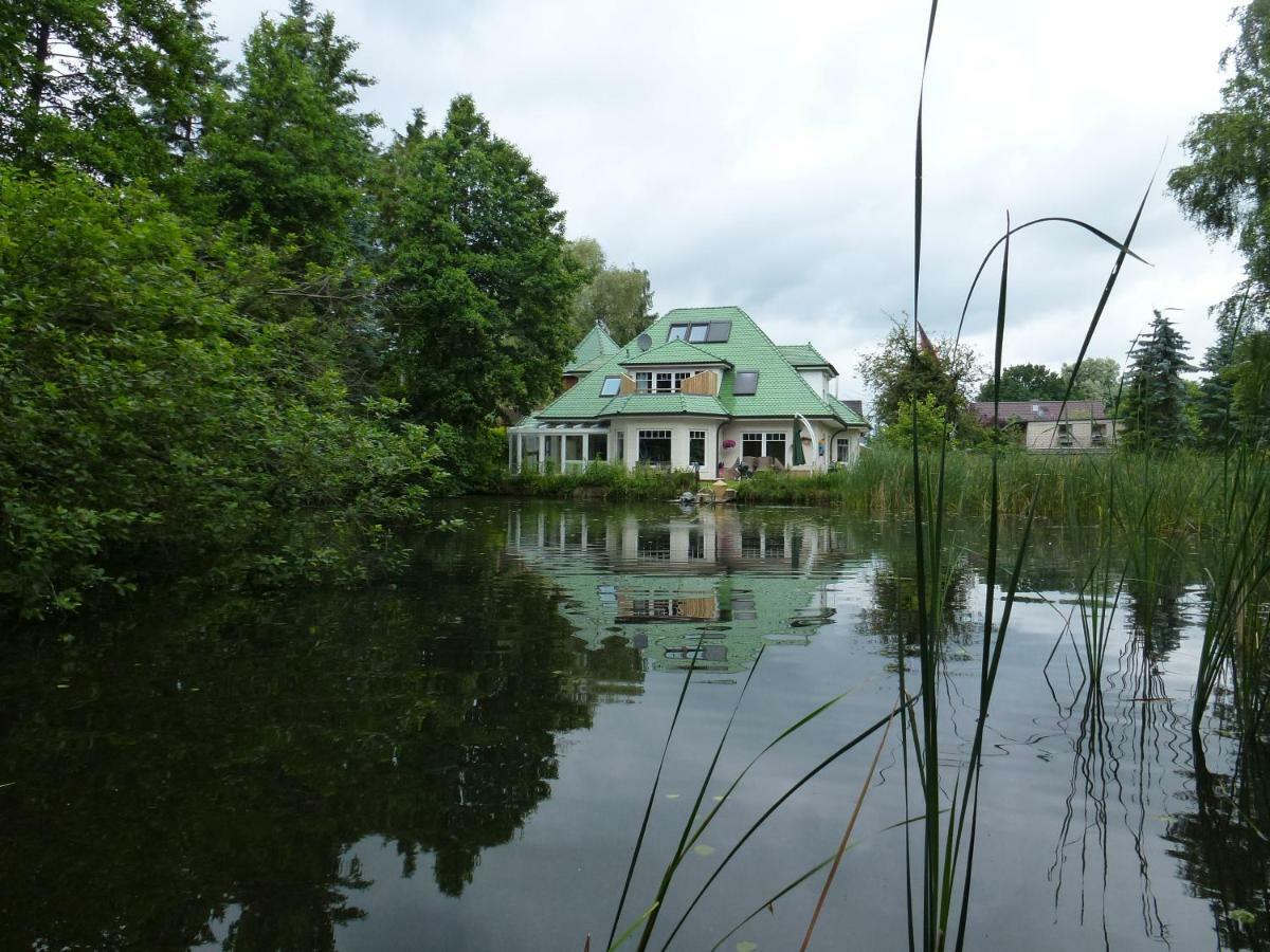 Moderne Maisonette-Wohnung Am Karpfenteich; Modern Apartment With View Of The Carp Pond Barmstedt エクステリア 写真