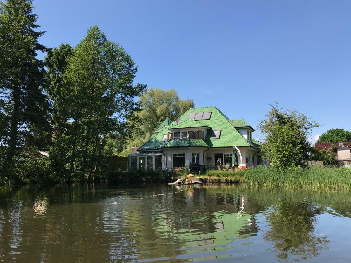 Moderne Maisonette-Wohnung Am Karpfenteich; Modern Apartment With View Of The Carp Pond Barmstedt エクステリア 写真